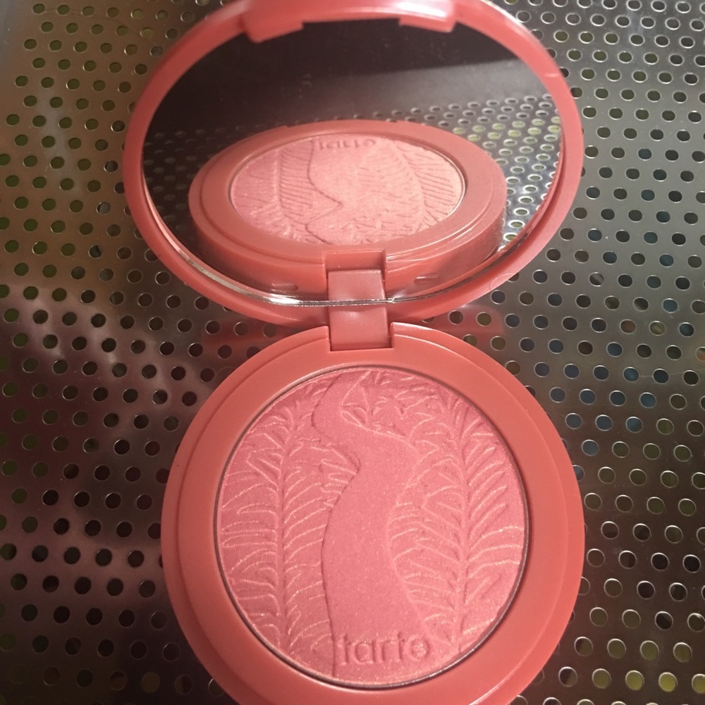 Tarte Amazonian 12 Hour Blush in Glisten